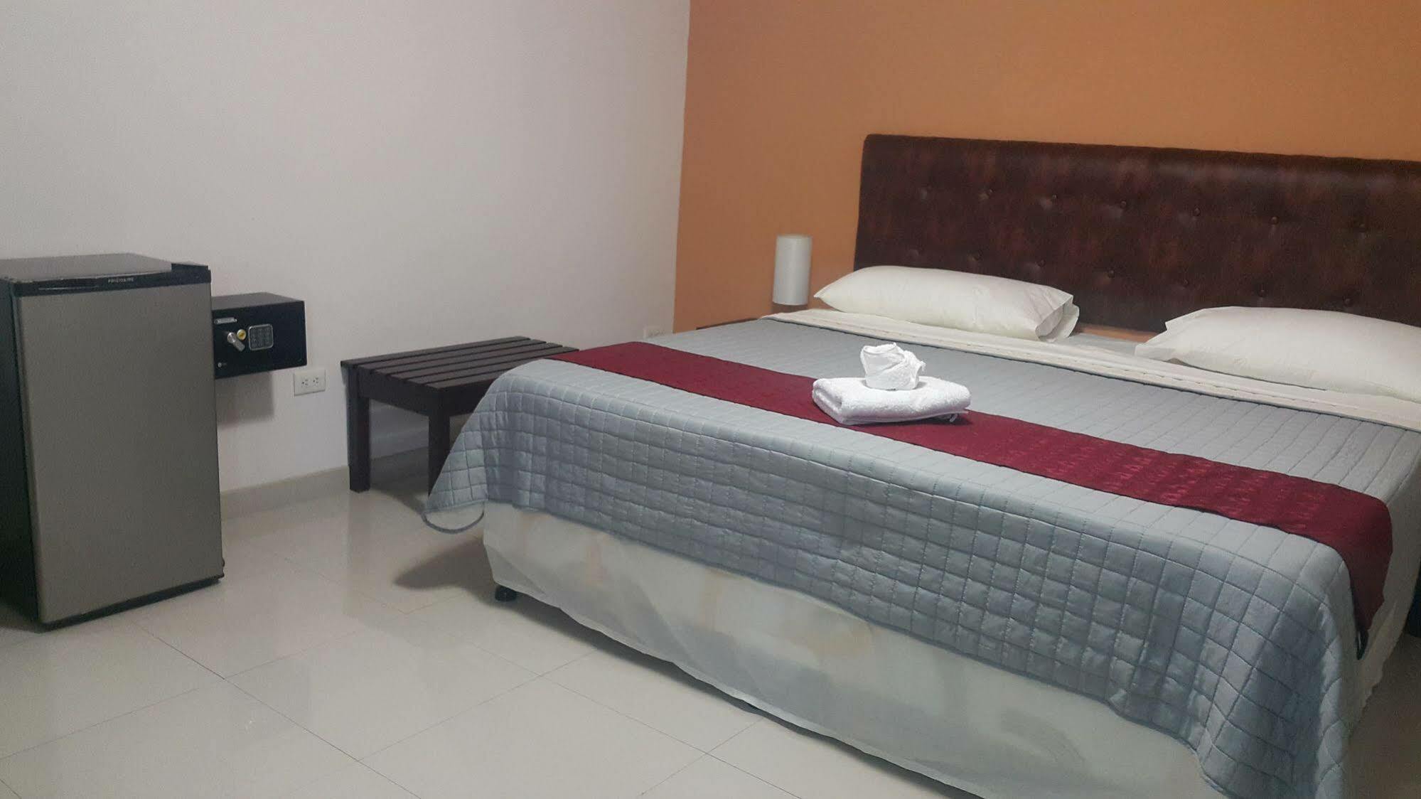 Hotel Portal Colonial ซานโฮเซ ภายนอก รูปภาพ